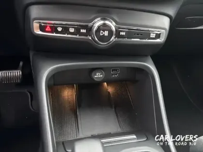 Photo 29 Volvo Xc40  T4 Recharge 129+82 ch DCT7