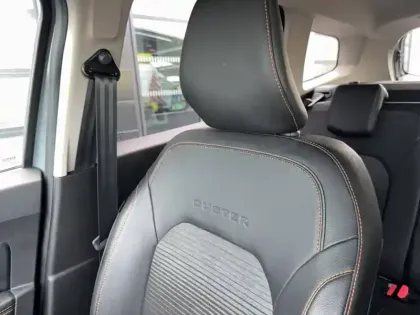 Photo 42 Dacia Duster  Blue dCi 115 4x2