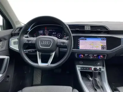 Photo 31 Audi Q3  Sportback 35 TFSI 150 ch S tronic 7