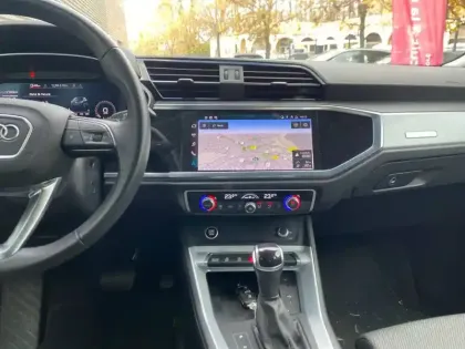 Photo 19 Audi Q3  Sportback 35 TFSI 150 ch S tronic 7