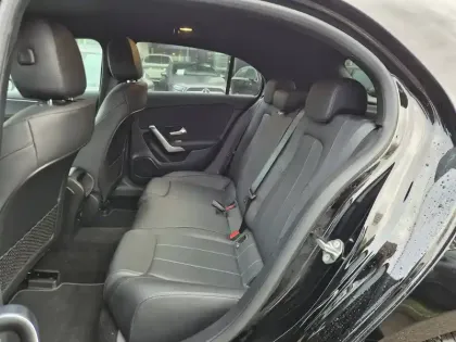 Photo 7 Mercedes Classe A  250 e 8G-DCT