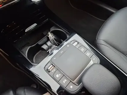 Photo 15 Mercedes Classe A  250 e 8G-DCT