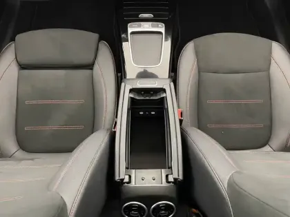 Photo 33 Mercedes CLA  Shooting Brake 250 e 8G-DCT