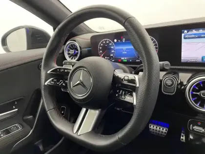 Photo 66 Mercedes CLA  Shooting Brake 250 e 8G-DCT