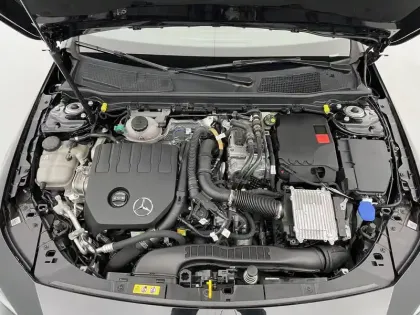 Photo 53 Mercedes CLA  Shooting Brake 250 e 8G-DCT