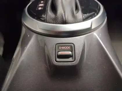 Photo 47 Nissan Juke  HYBRID 143