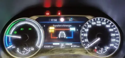 Photo 32 Nissan Juke  HYBRID 143