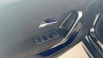 Photo 12 Mercedes Classe A  180 7G-DCT