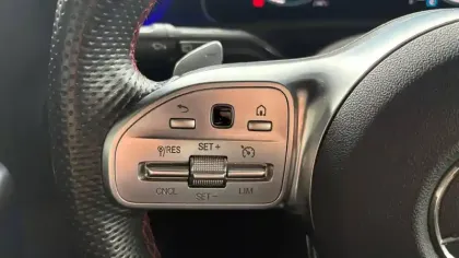 Photo 15 Mercedes Classe A  180 7G-DCT