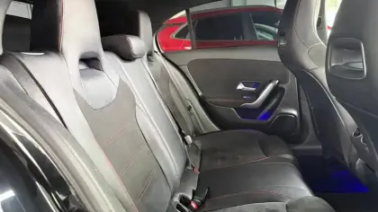 Photo 8 Mercedes Classe A  180 7G-DCT