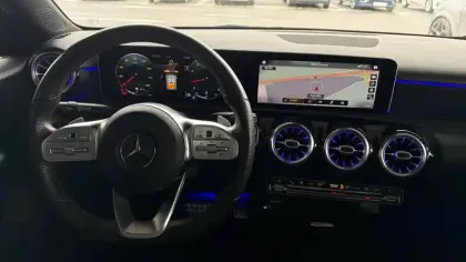 Photo 11 Mercedes Classe A  180 7G-DCT