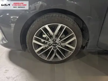 Photo 14 Kia Rio  1.0 T-GDi 100 ch MHEV iBVM6