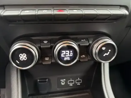 Photo 28 Renault Captur  TCe 90