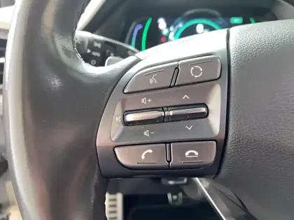 Photo 18 Hyundai Ioniq  Plug-in 141 ch