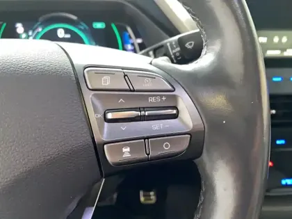 Photo 19 Hyundai Ioniq  Plug-in 141 ch