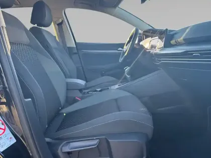 Photo 10 Volkswagen Golf  1.0 TSI OPF 110 BVM6