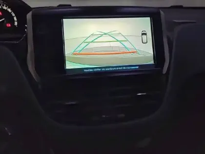 Photo 50 Peugeot 208  PureTech 82ch S&S BVM5