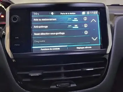 Photo 51 Peugeot 208  PureTech 82ch S&S BVM5