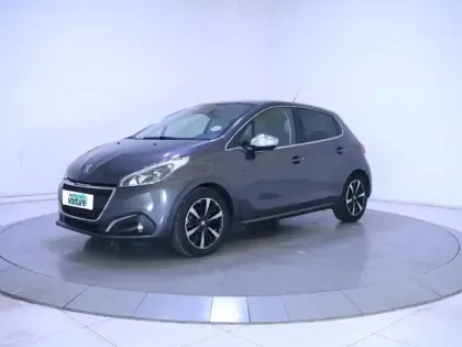 Photo 31 Peugeot 208  PureTech 82ch S&S BVM5