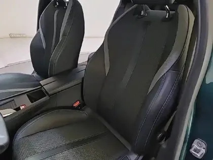 Photo 10 Peugeot 308  SW BlueHDi 130ch S&S EAT8