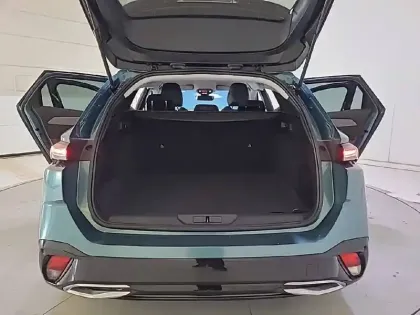 Photo 5 Peugeot 308  SW BlueHDi 130ch S&S EAT8