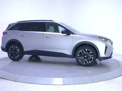 Photo 25 Peugeot 5008  Hybrid 145 e-DCS6