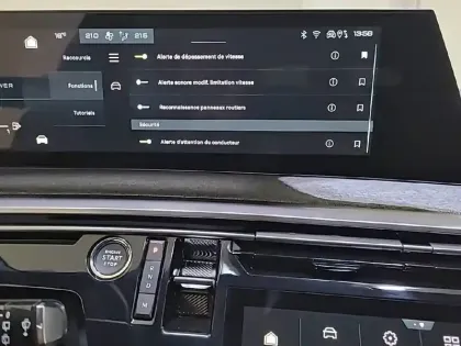 Photo 44 Peugeot 5008  Hybrid 145 e-DCS6