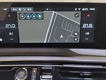 Photo 72 Peugeot 5008  Hybrid 145 e-DCS6