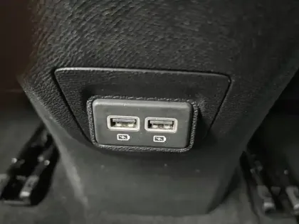 Photo 19 Peugeot 3008  Hybrid 225 e-EAT8