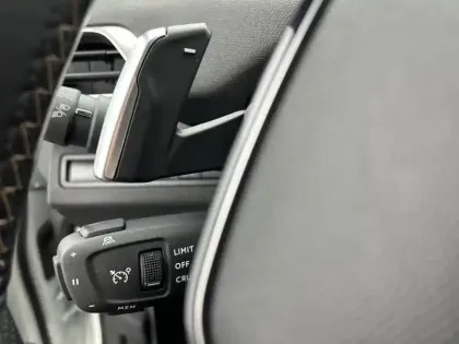 Photo 26 Peugeot 3008  Hybrid 225 e-EAT8