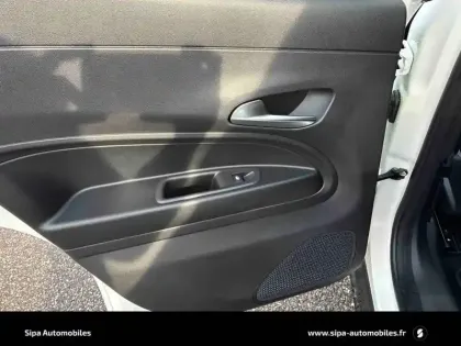 Photo 35 Alfa Romeo Junior  1.2 Ibrida 145 ch eDCT6