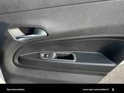 Photo 34 Alfa Romeo Junior  1.2 Ibrida 145 ch eDCT6