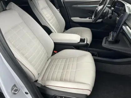 Photo 11 Renault Megane  E-Tech EV60 220 ch optimum charge