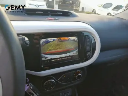 Photo 14 Renault Twingo  III E-Tech