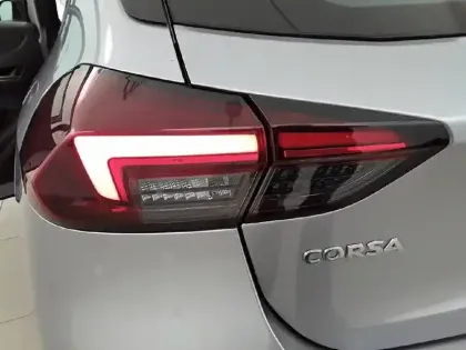 Photo 16 Opel Corsa  1.2 Turbo 130 ch BVA8