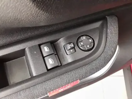Photo 84 Citroën C3  Turbo 100 ch BVM6