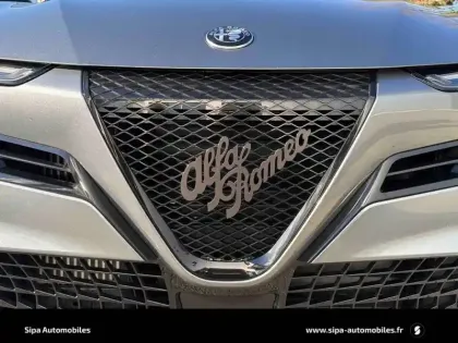 Photo 21 Alfa Romeo Junior  1.2 Ibrida 136 ch eDCT6