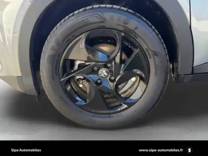 Photo 10 Alfa Romeo Junior  1.2 Ibrida 136 ch eDCT6