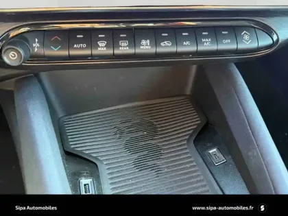 Photo 47 Alfa Romeo Junior  1.2 Ibrida 136 ch eDCT6