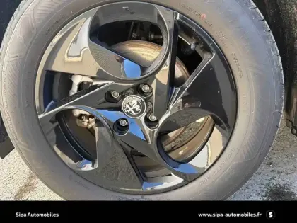 Photo 20 Alfa Romeo Junior  1.2 Ibrida 136 ch eDCT6