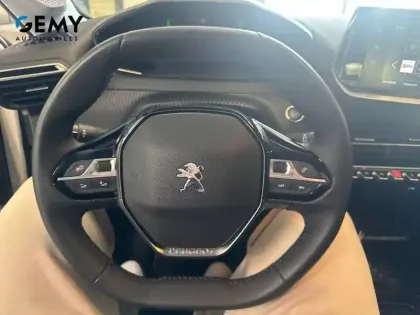 Photo 11 Peugeot 208  Electrique 50 kWh 136ch