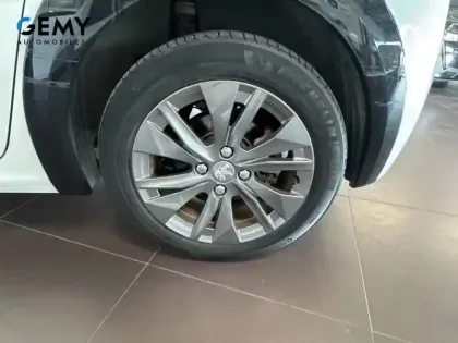 Photo 10 Peugeot 208  Electrique 50 kWh 136ch