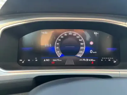 Photo 19 Volkswagen T-roc  1.0 TSI 116 Start/Stop BVM6