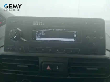 Photo 12 Peugeot Partner  FOURGON STANDARD 650 KG BLUEHDI 75 BVM5