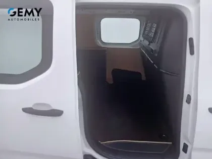 Photo 9 Peugeot Partner  FOURGON STANDARD 650 KG BLUEHDI 75 BVM5