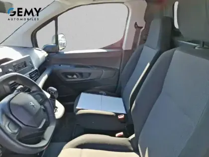 Photo 8 Peugeot Partner  FOURGON STANDARD 650 KG BLUEHDI 75 BVM5