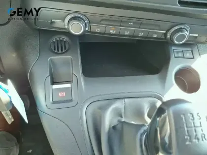 Photo 13 Peugeot Partner  FOURGON STANDARD 650 KG BLUEHDI 75 BVM5