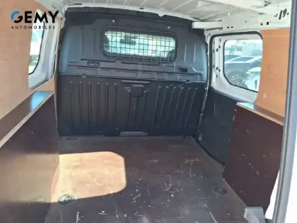 Photo 5 Peugeot Partner  FOURGON STANDARD 650 KG BLUEHDI 75 BVM5