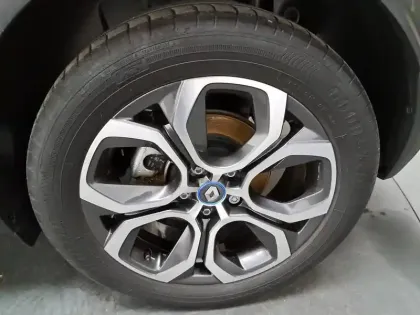 Photo 17 Renault Captur  E-Tech Plug-in 160