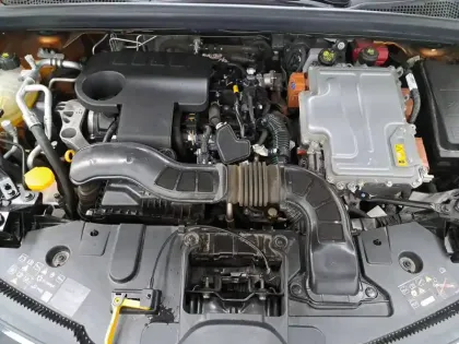 Photo 13 Renault Captur  E-Tech Plug-in 160